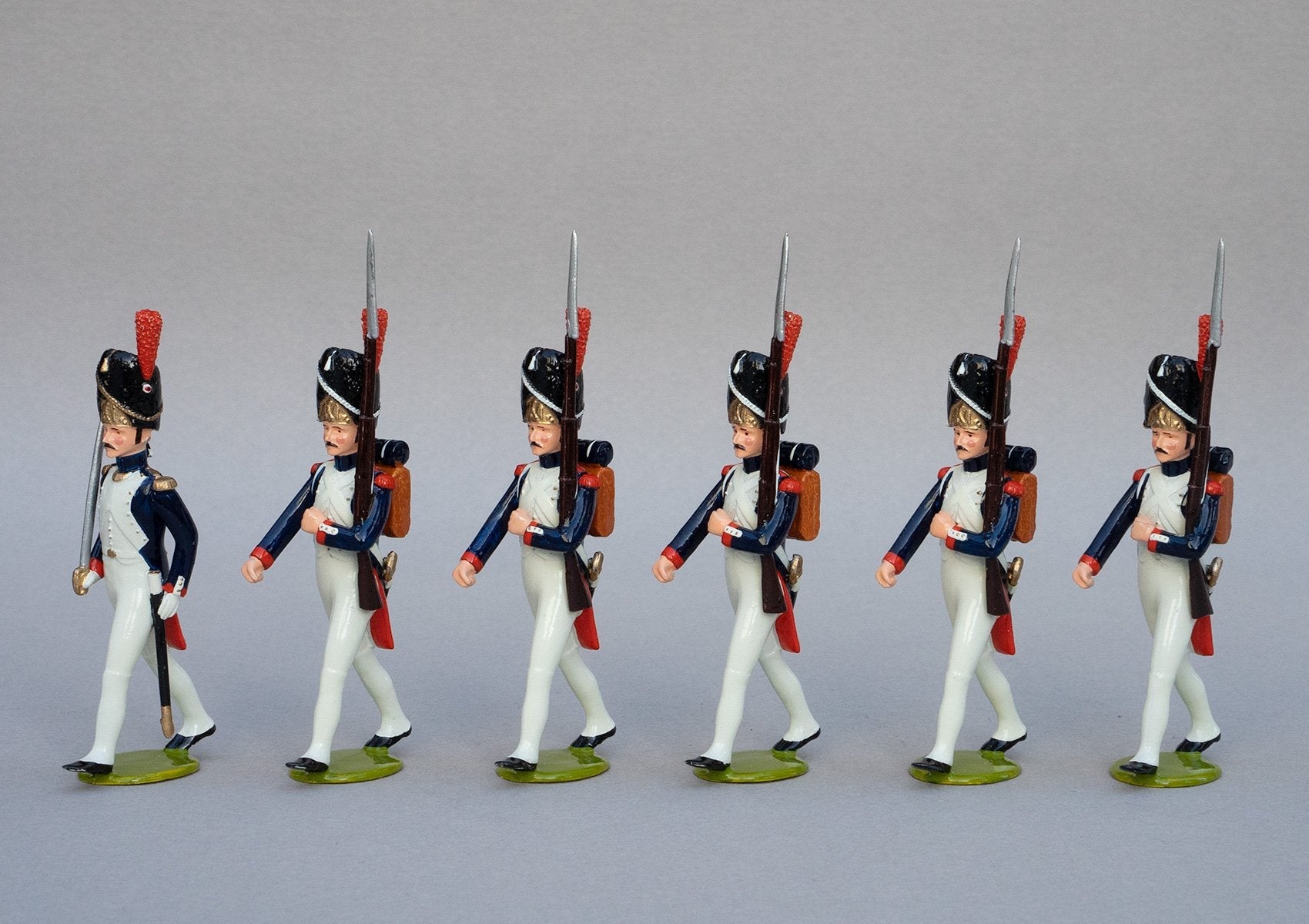 Set 107 Grenadiers à Pied | French Infantry | Napoleonic Wars | One officer with sword, five men marching | Waterloo | © Imperial Productions | Sculpt by David Cowe