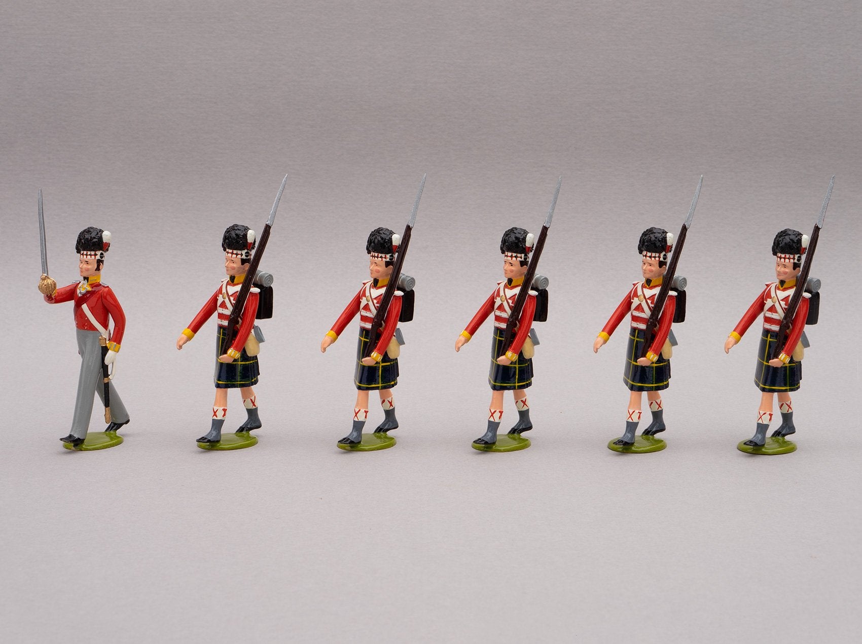 Set 116 Gordon Highlanders, Waterloo 1815 | British Infantry | Napoleonic Wars | Set of six men one officer, five men marching.  Men wearing bearskin and Gordon Tartan kilts | Waterloo | © Imperial Productions | Sculpt by David Cowe