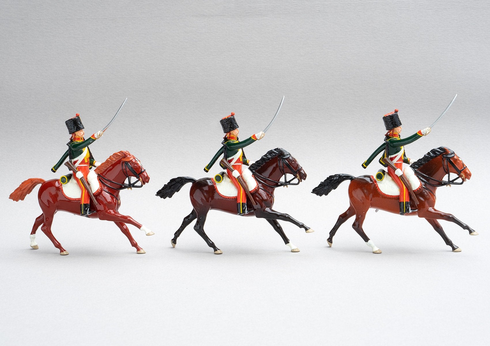 Set 150 7th Hussars | French Cavalry | Napoleonic Wars | Three mounted cavalrymen with rifles and sabres. Bearskin colpack with red bag, green tunic and pelisse | Waterloo | © Imperial Productions | Sculpt by David Cowe