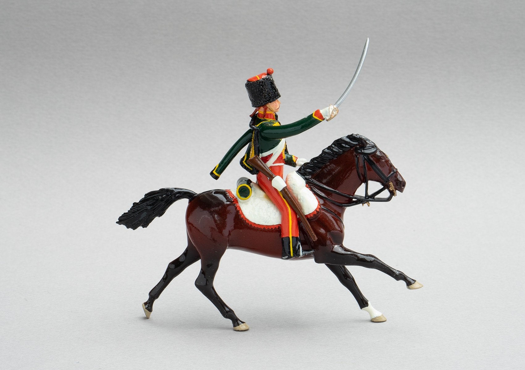 Set 150 7th Hussars  | French Cavalry | Napoleonic Wars | Single mounted cavalryman with rifle and sabre. Bearskin colpack with red bag, green tunic and pelisse | Waterloo | © Imperial Productions | Sculpt by David Cowe