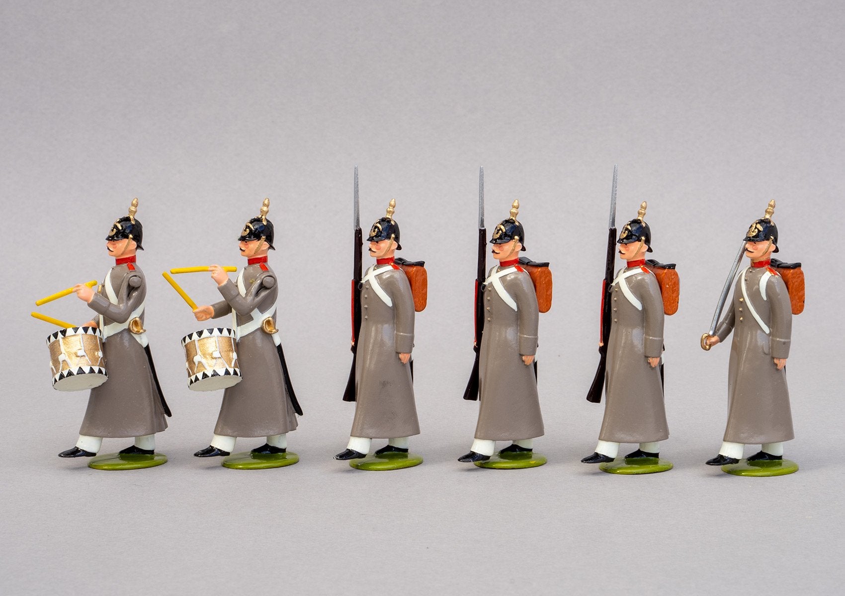 Set 72 Russian Line Infantry 1854 | Russian | Crimean War | Six men, One Officer, three men marching and two drummers | Balaclava, Sevastapol, Alma | © Imperial Productions | Sculpt by David Cowe