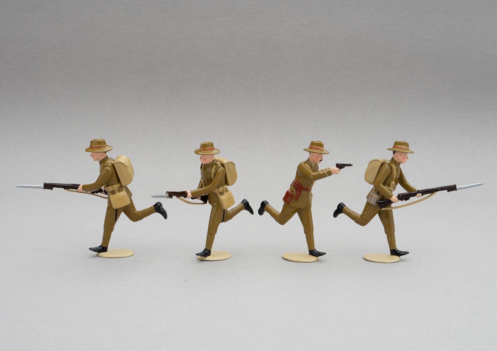 Set NZ3 NZ Infantry, Gallipoli WWI | NZ Infantry | New Zealand | Set of four men, one officer, three men marching | WW1,Gallipoli, ANZAC Cove Chunk Bair, WW1 | © Imperial Productions | Sculpt by David Cowe