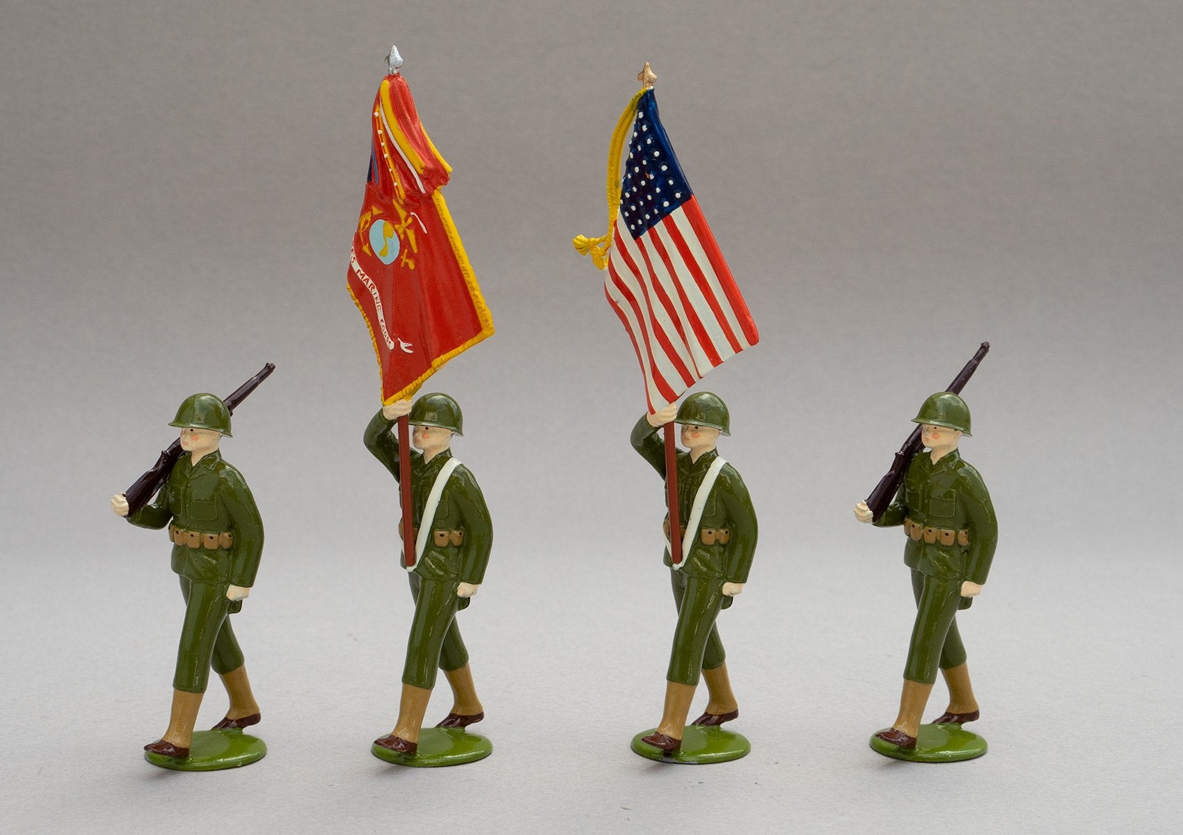 Set X2 Marine Colour Guard, WWII | US Navy Infantry | Officers & Men | Four figures, two with colour and two colour guards with rifles | WW2 | © Imperial Productions | Sculpt by David Cowe