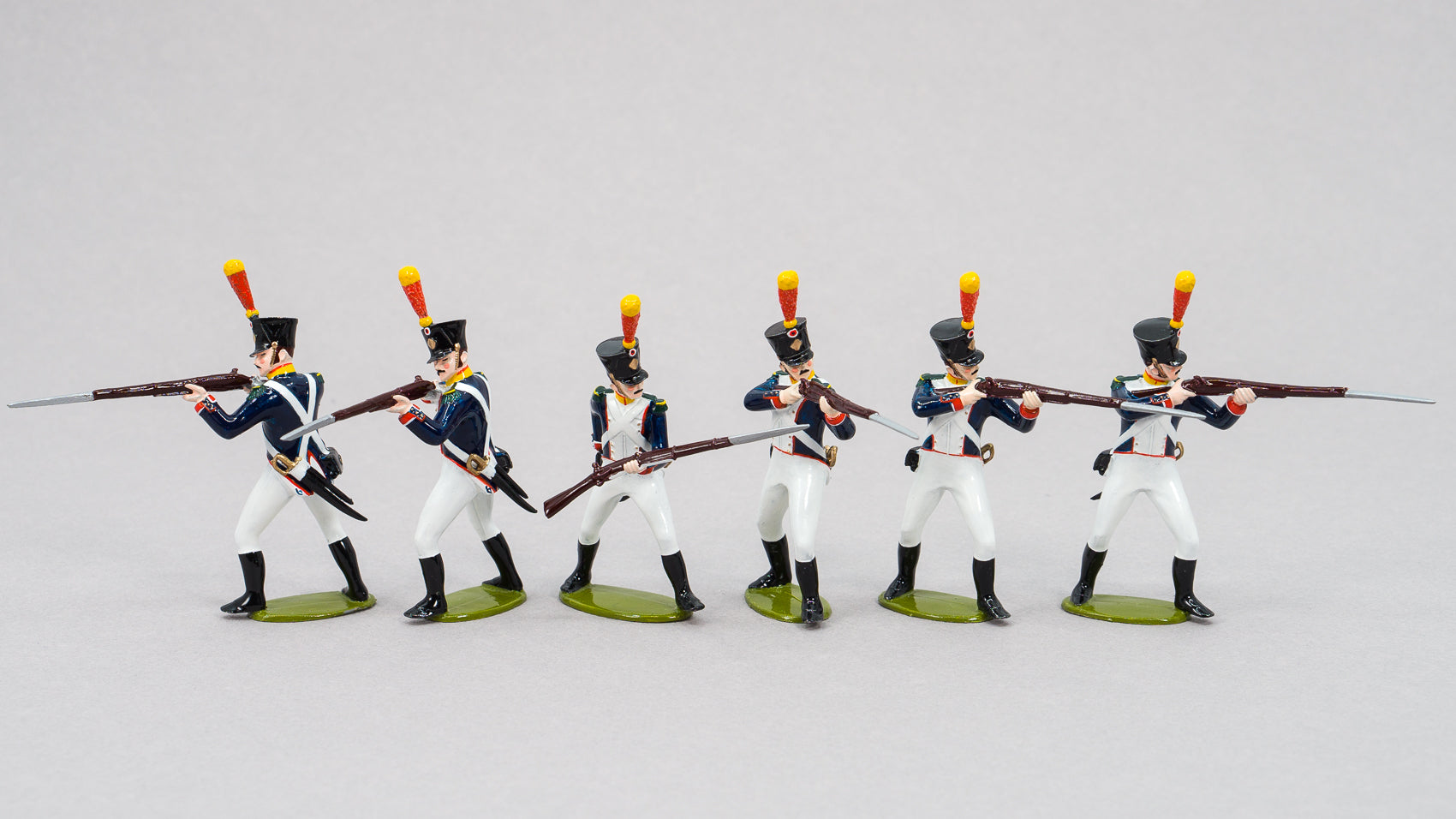 136 Voltigeurs Line Infantry standing, 1st Empire