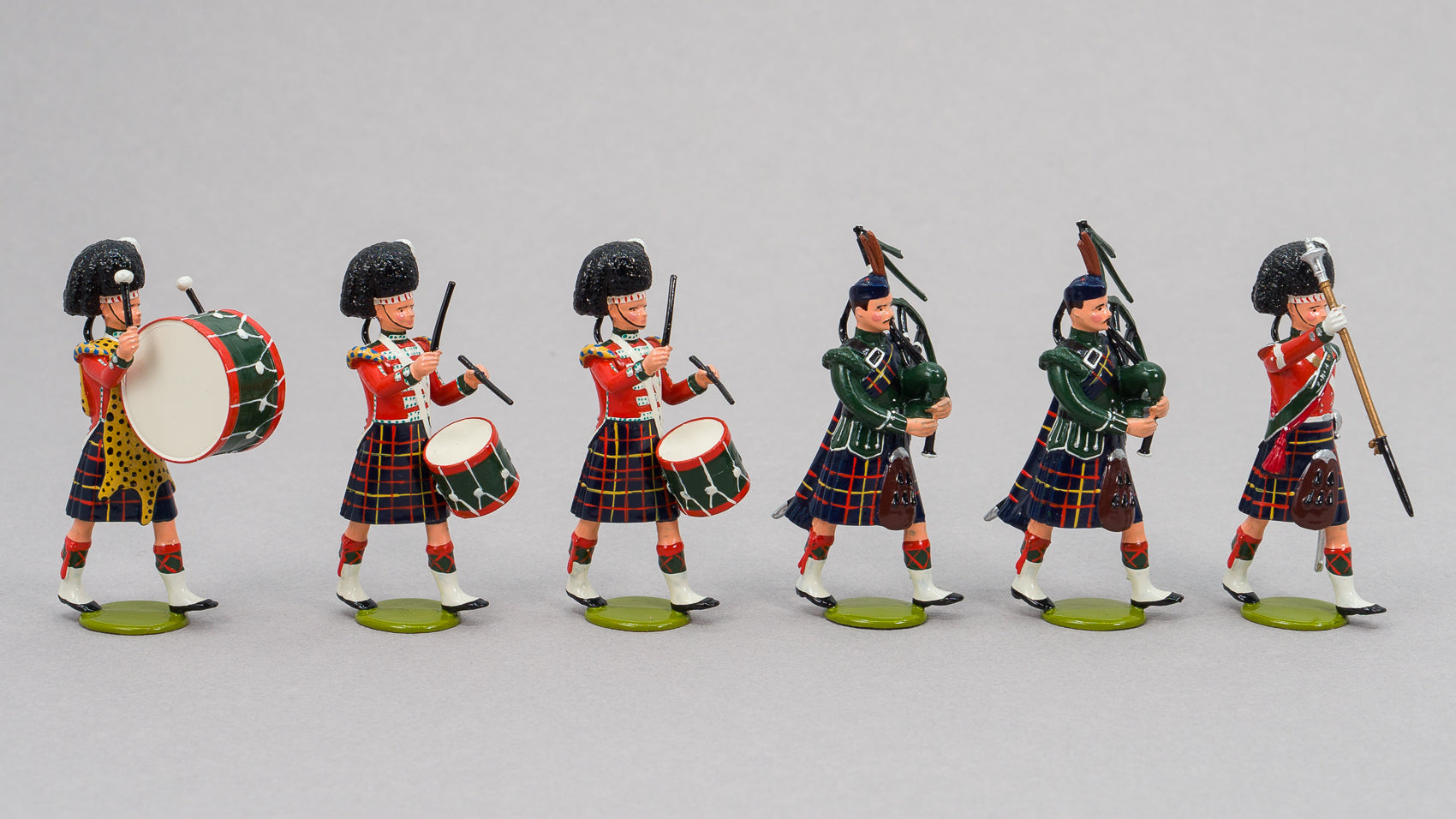 81 Pipe Band Cameron Highlanders 1854