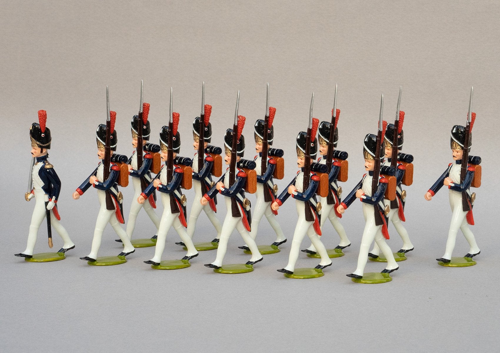 Set 107a Grenadiers à Pied | French Infantry | Napoleonic Wars | Combined sets 107 and 107a showing 12 Grenadiers, one officer and eleven men | Waterloo | © Imperial Productions | Sculpt by David Cowe