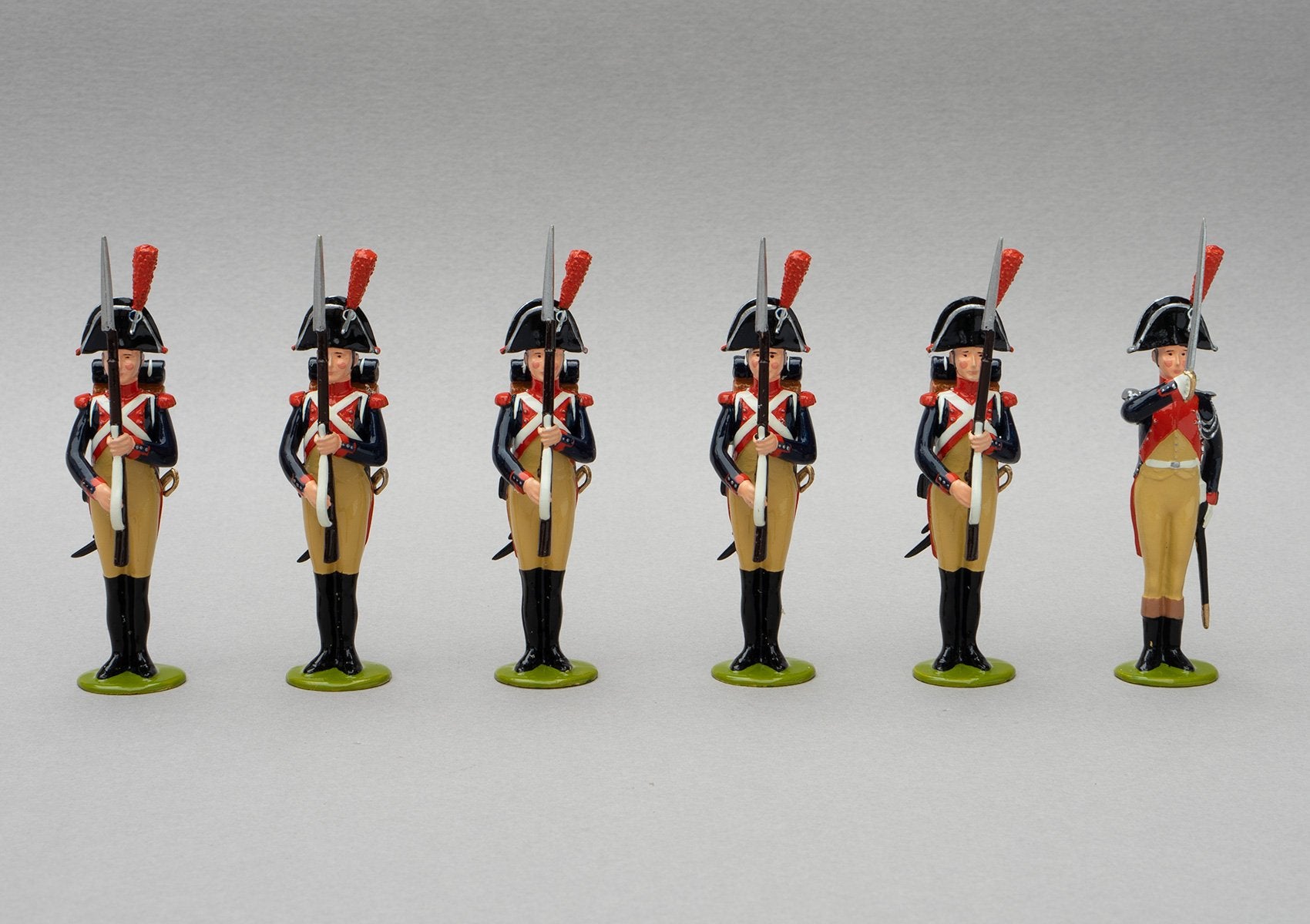 Set 111 Gendarmerie Impériale | French Infantry | Napoleonic Wars | Six men, all at the present arms position. The officer presents with his straight epee, the five men, their short muskets with bayonets fixed | Waterloo | © Imperial Productions | Sculpt by David Cowe