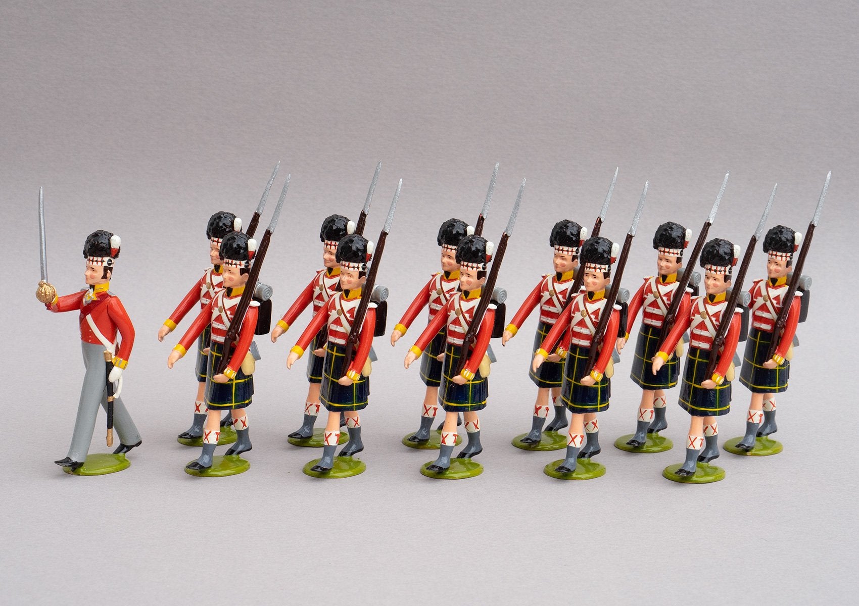 Set 116a Gordon Highlanders, Waterloo 1815 add-on | British Infantry | Napoleonic Wars | Combined sets 116 and 116a showing 12 Gordon Highlanders. Men wearing bearskin and Gordon Tartan kilts | Waterloo | © Imperial Productions | Sculpt by David Cowe