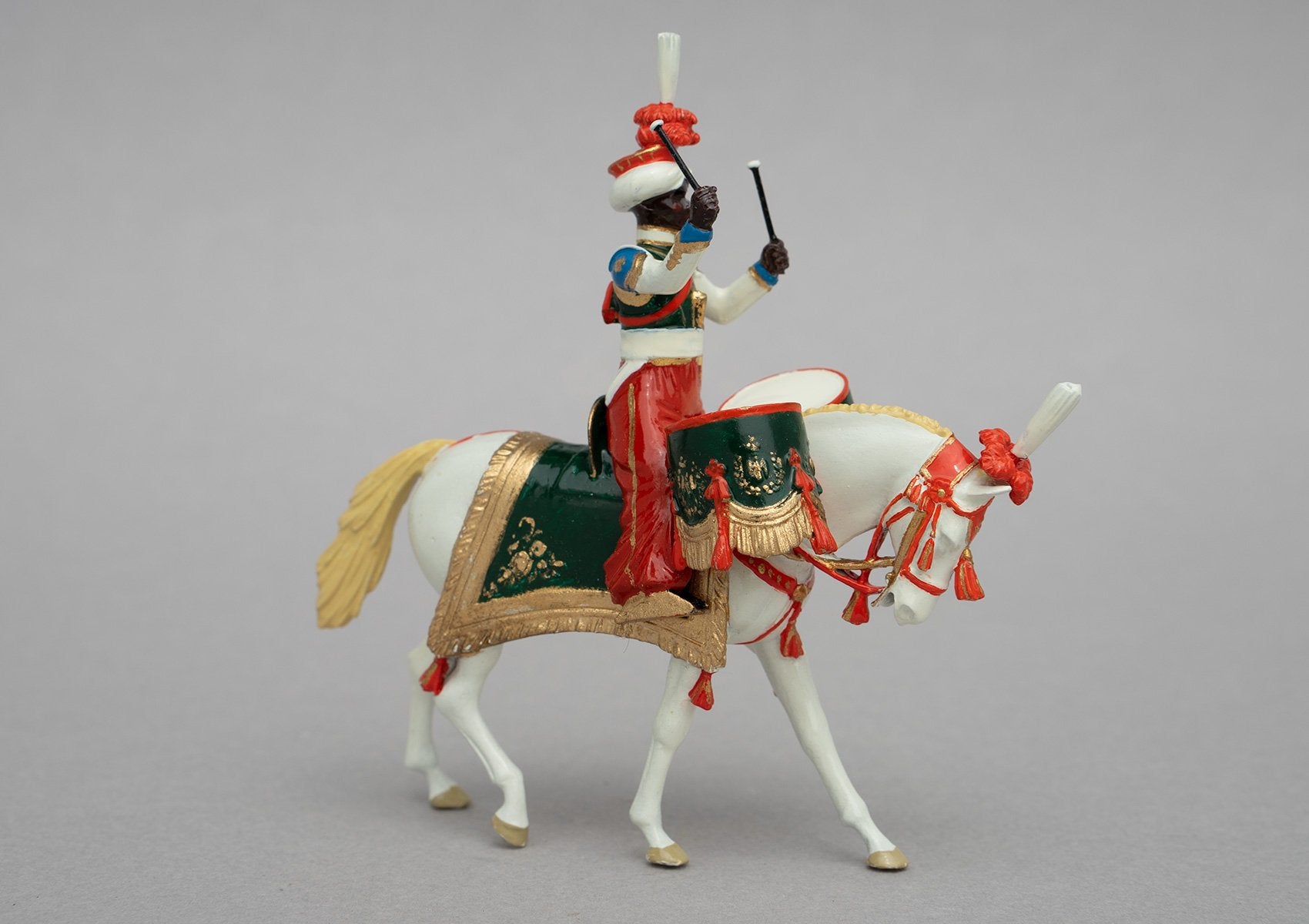 Set 120 Mameluke Drum Horse | French Cavalry | Napoleonic Wars | Drummer of Marmeluke cavalry. Uniform is of Syrian and Turkish Mameluke pattern; turban, sleeved chemise, arab sash, charoual-style trousers, and Mameluke sabre. Single mounted drummer on palomino | Waterloo | © Imperial Productions | Sculpt by David Cowe