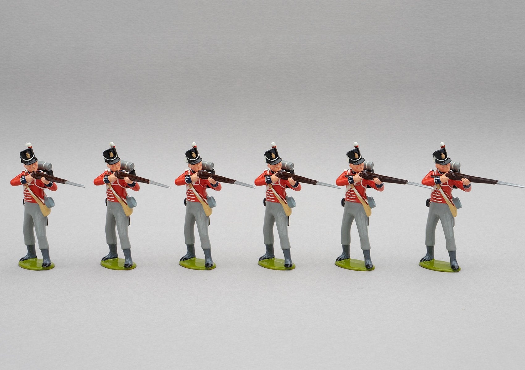 Set 129 1st Foot Guards, Waterloo 1815 | British Infantry | Napoleonic Wars | Six men standing firing as the rear rank of a defensive square. 1st Infantry Division | Waterloo | © Imperial Productions | Sculpt by David Cowe