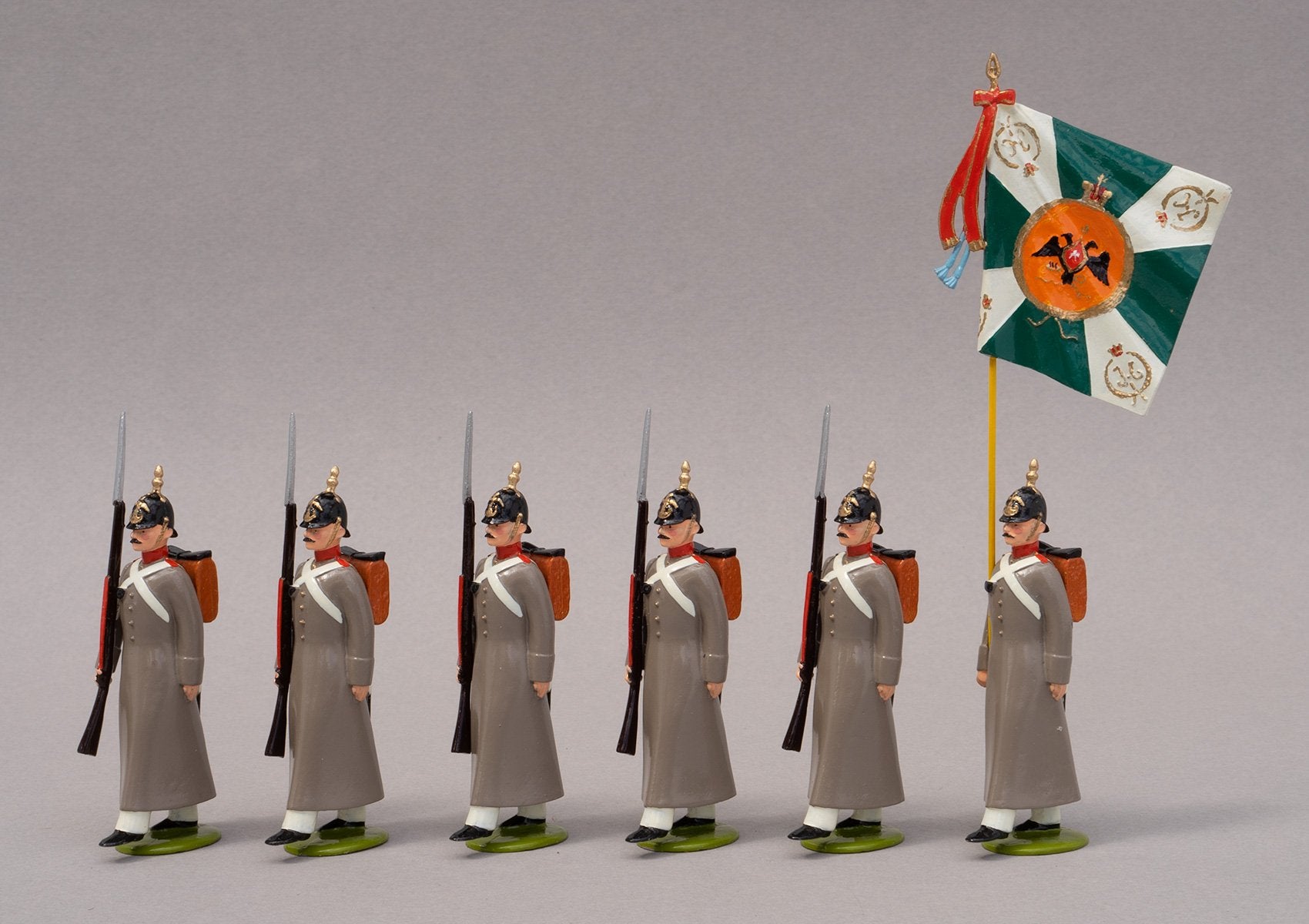 Set 76 Russian Line Infantry 1854, Colour Party | Russian | Crimean War | Colour party, comprising one colour bearer and five men marching | Balaclava, Sevastapol, Alma | © Imperial Productions | Sculpt by David Cowe