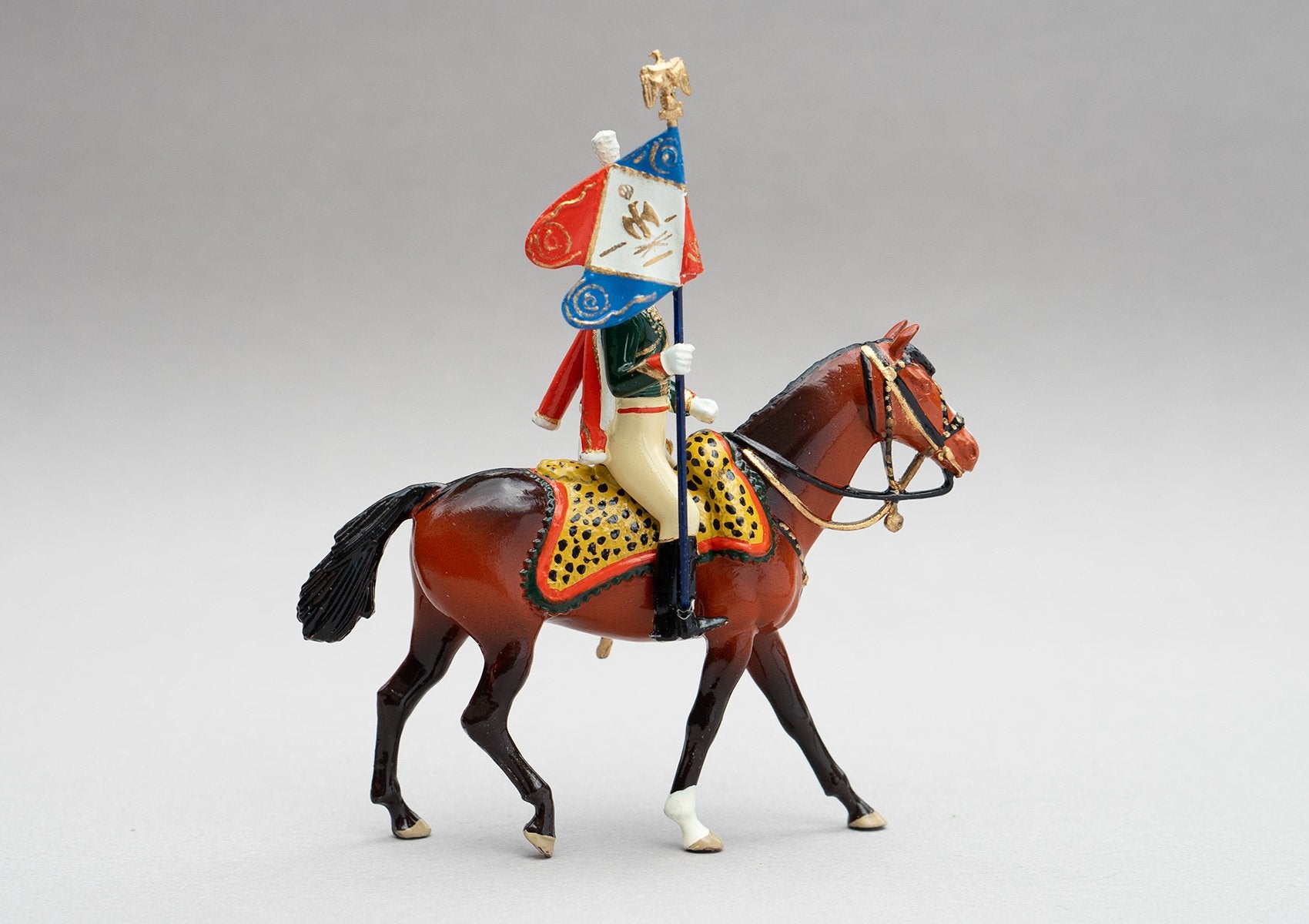 Set 97 Chasseurs à Cheval, Standard Bearer | French | Napoleonic Wars | Single mounted figure on bay horse | Waterloo | © Imperial Productions | Sculpt by David Cowe