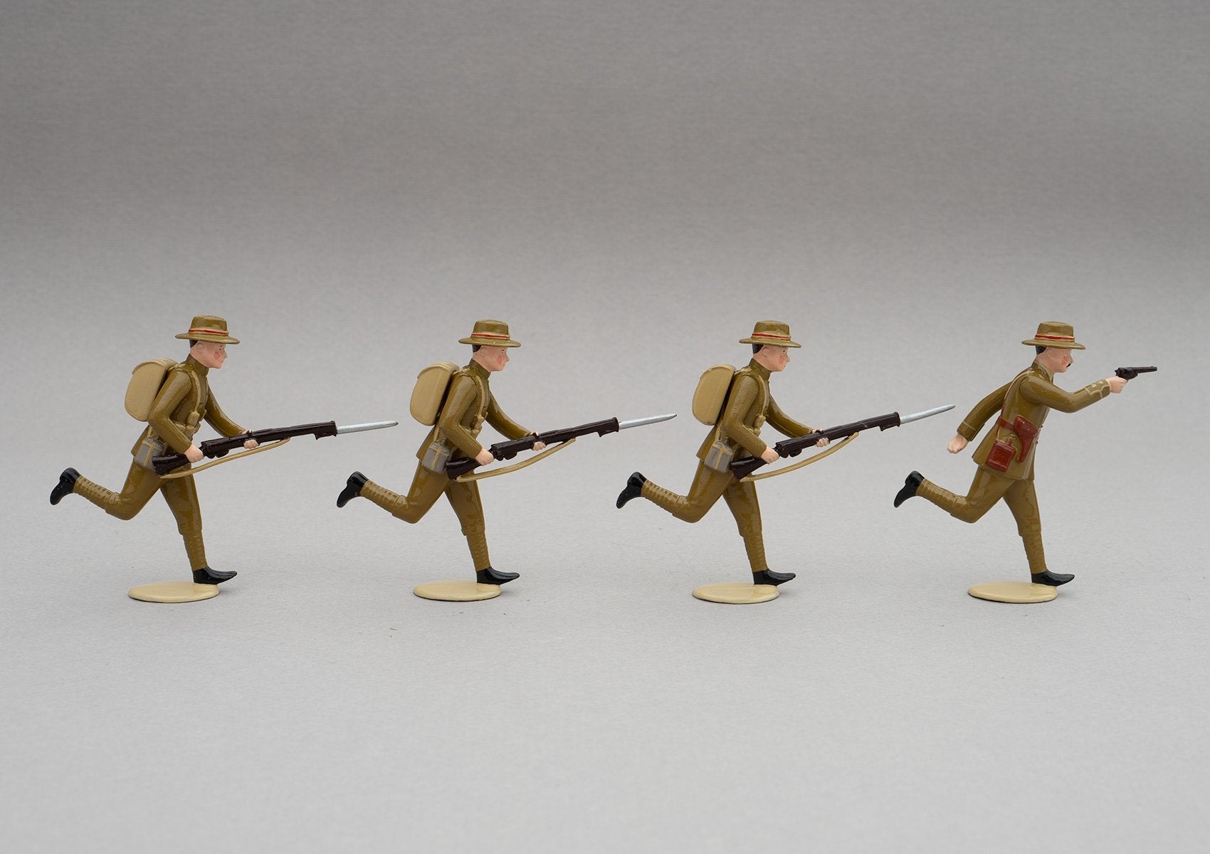 Set NZ3 NZ Infantry, Gallipoli WWI | NZ Infantry | New Zealand | Set of four men, one officer, three men marching | WW1,Gallipoli, ANZAC Cove Chunk Bair, WW1 | © Imperial Productions | Sculpt by David Cowe