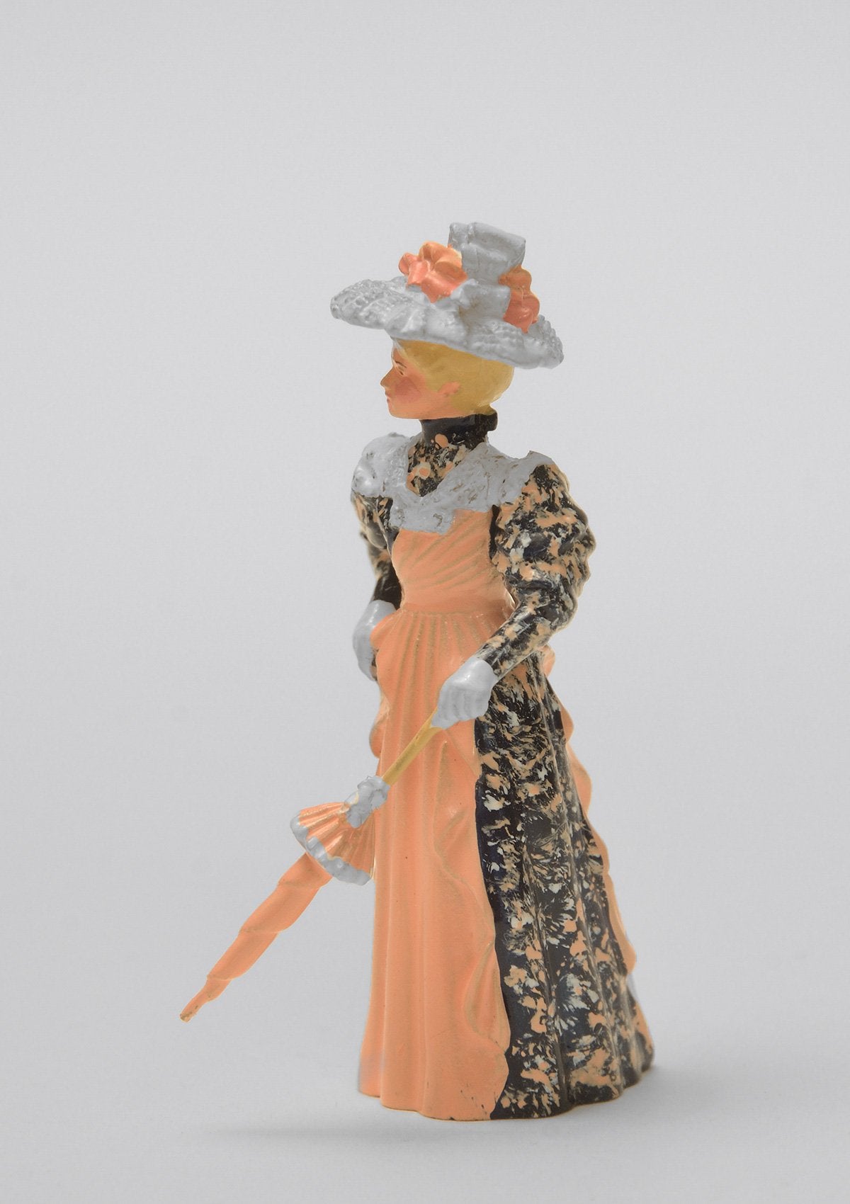 Set 18 Lady with closed parasol | Victorian Lady | Town and Around | © Imperial Productions | Sculpt by David Cowe