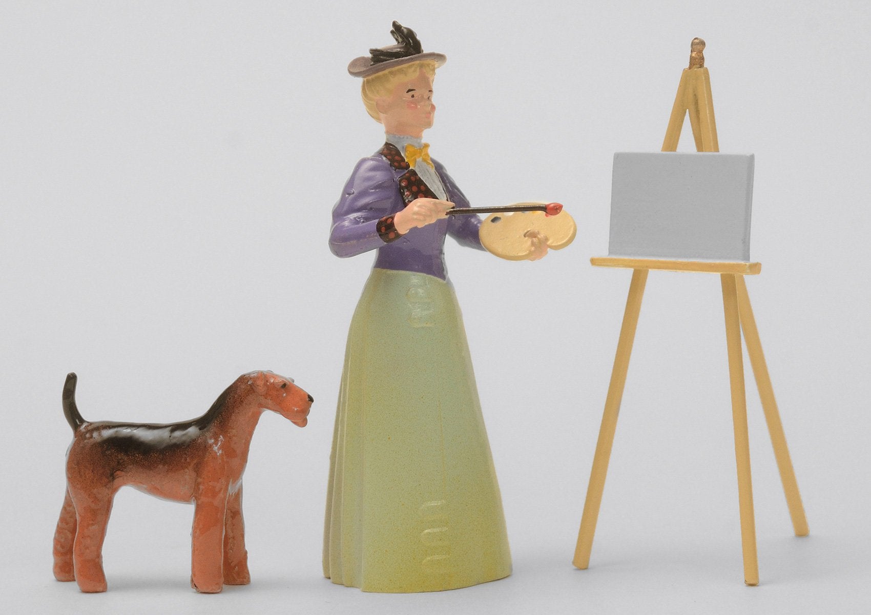 Set 26 Artist & Companion | Victorian Lady and Animals | Town and Around | © Imperial Productions | Sculpt by David Cowe