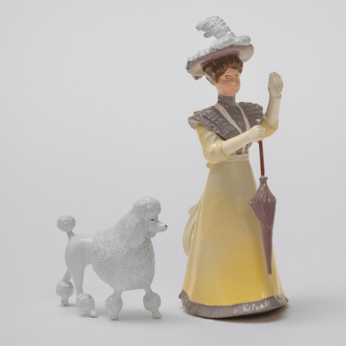 Set 33 Promenade | Victorian Lady | Town and Around | © Imperial Productions | Sculpt by David Cowe