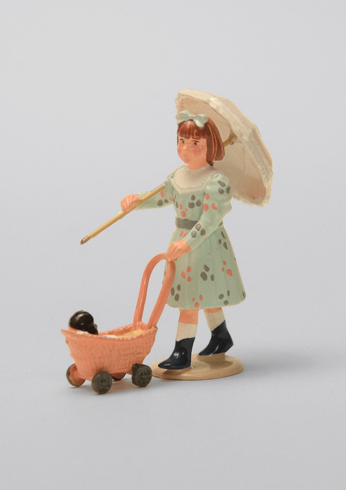 Set 46 Little Mother | Victorian Children | Town and Around | © Imperial Productions | Sculpt by David Cowe